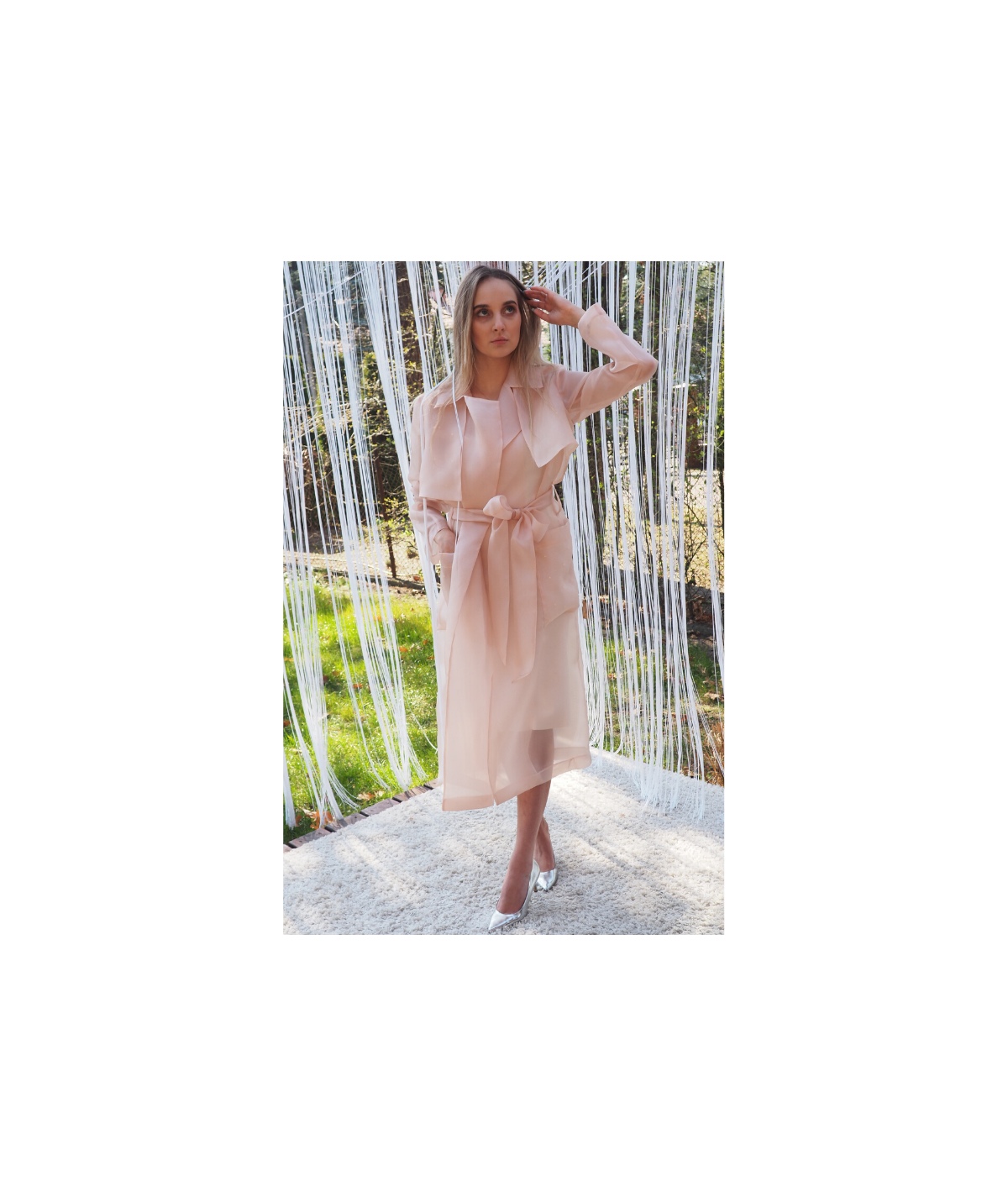 Inna Rek, płaszcz z organzy pudrowy róż